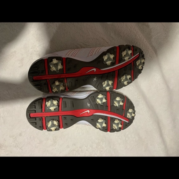 Nike boots/ runners - Picture 3 of 3